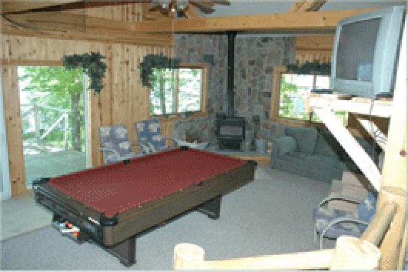 Upper Penninsula South Manistique Lake lodge